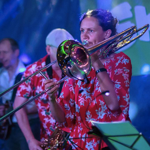 Anne an der Posaune Anne an der Posaune